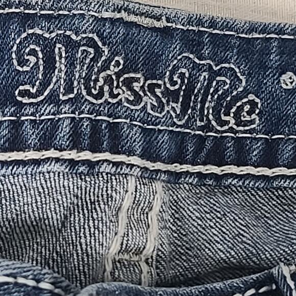 Miss Me women's Vintage Y2K Signature cuffed capri Size 28 McBling Rodeo Western - Picture 5 of 9